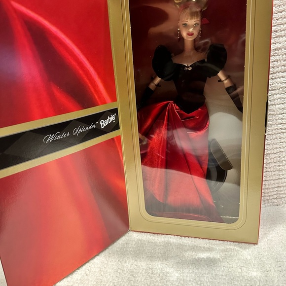 Avon Winter Barbie Collection - Picture 3 of 5